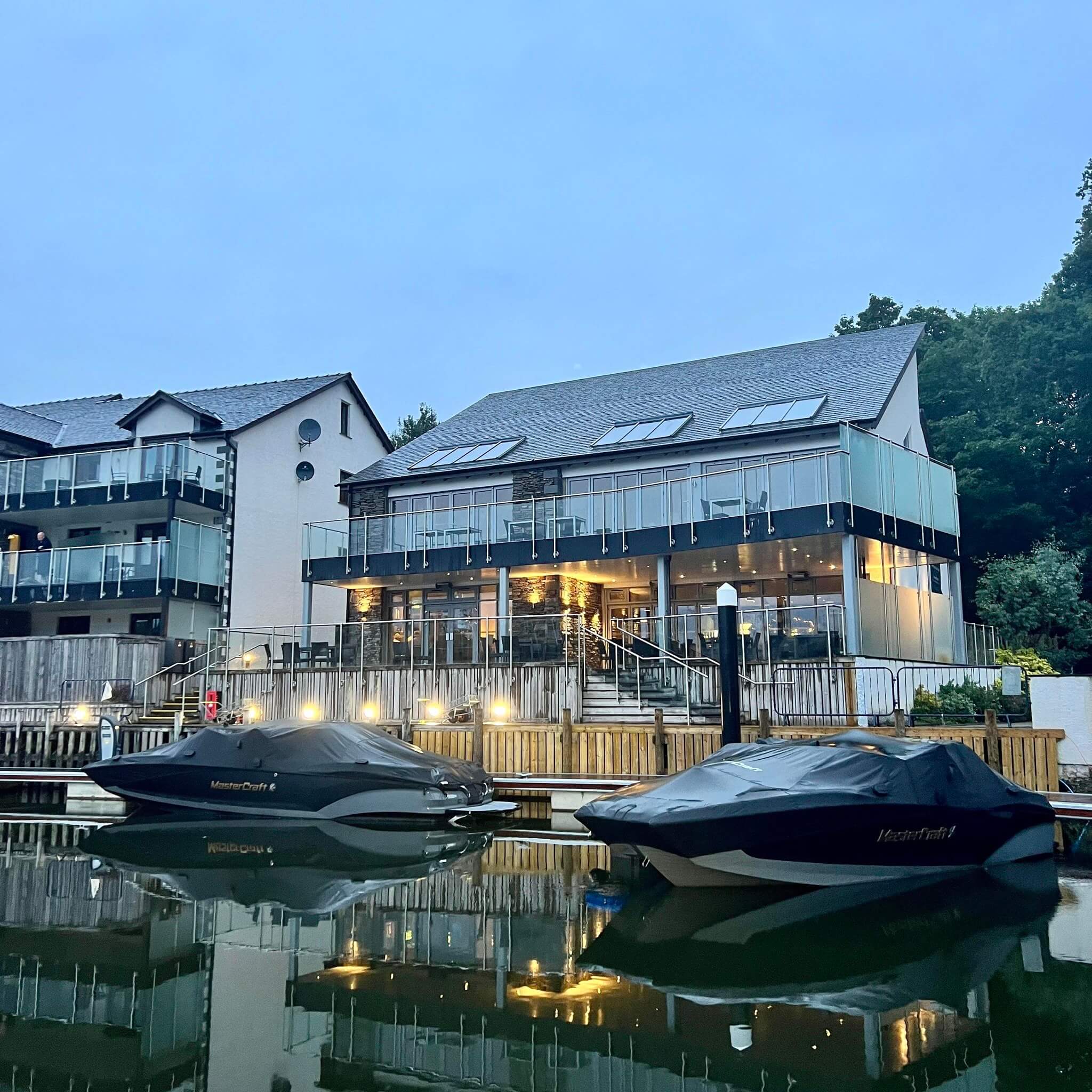 Marina View | Bar & Restaurant